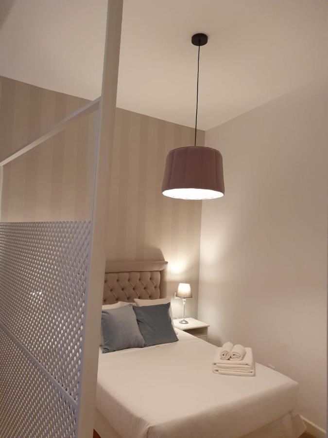 Le Petit Palue-Fuencarral Hotel Madrid Exterior photo