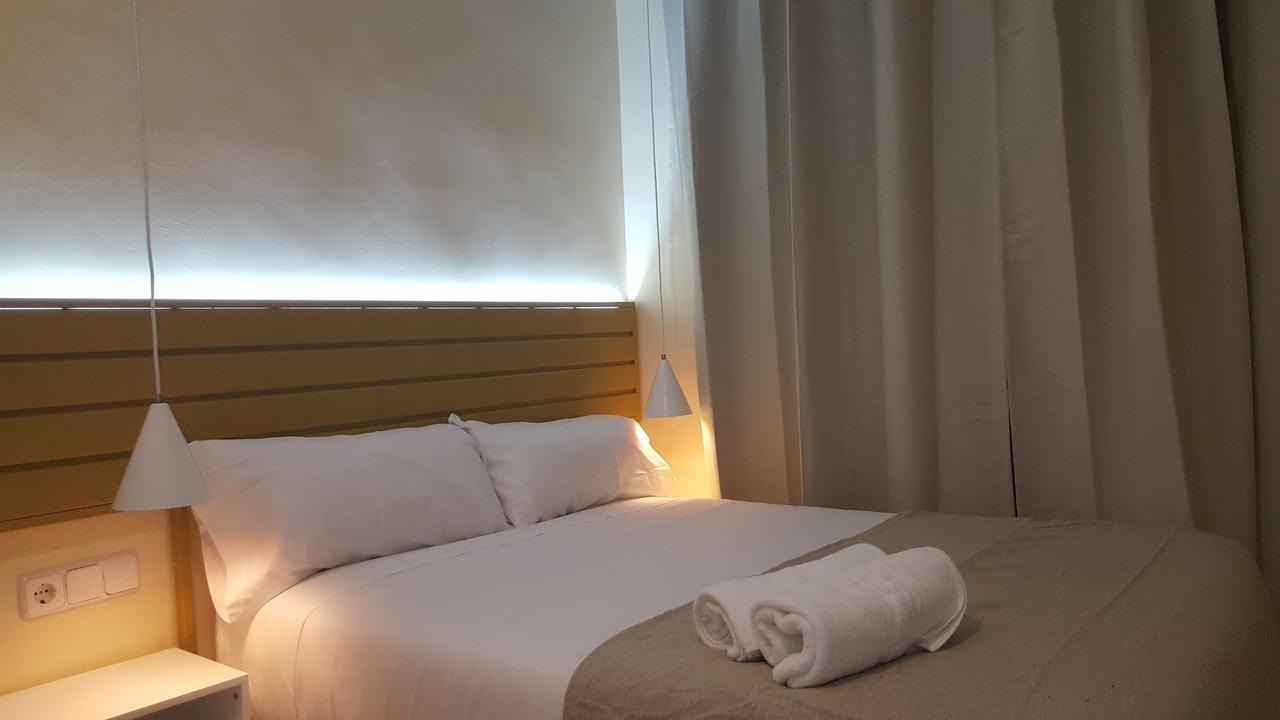 Le Petit Palue-Fuencarral Hotel Madrid Exterior photo