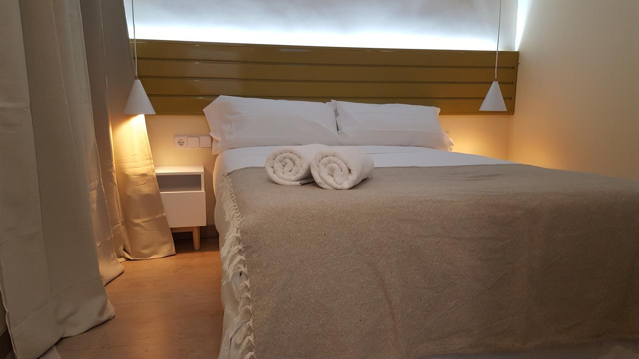 Le Petit Palue-Fuencarral Hotel Madrid Exterior photo