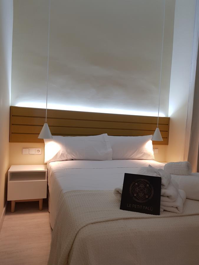 Le Petit Palue-Fuencarral Hotel Madrid Exterior photo
